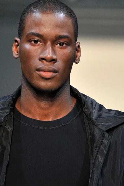 Look 1